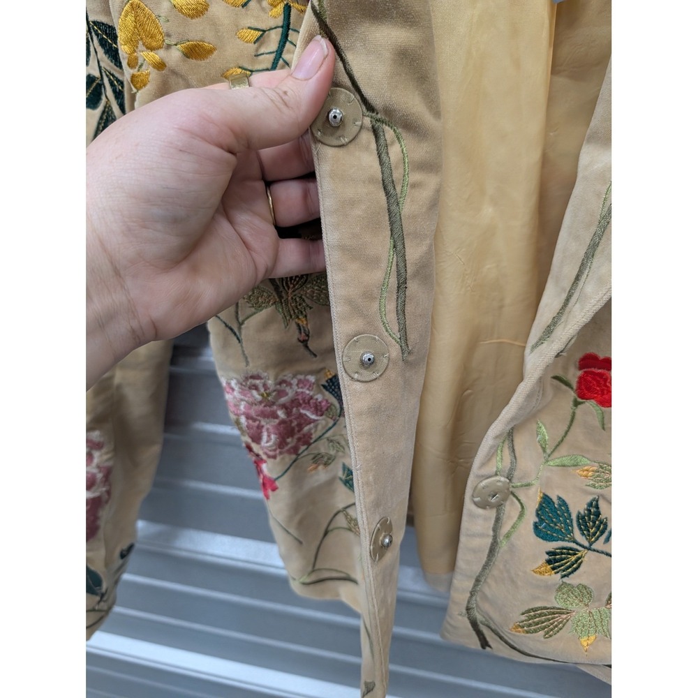 Vintage Biya Johnny Was Tan Velvet Floral Embroidered Snap Front Jacket Boho- XS - Picture 8 of 11